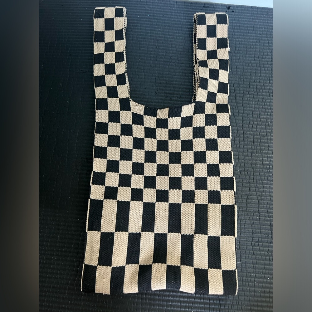 Checkered Print Knit Bag